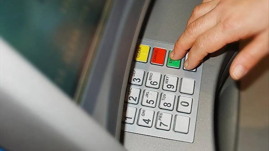 ATM'LERDE YENİ DÖNEM BAŞLADI| Bankada parası olanlar bu habere dikkat 3